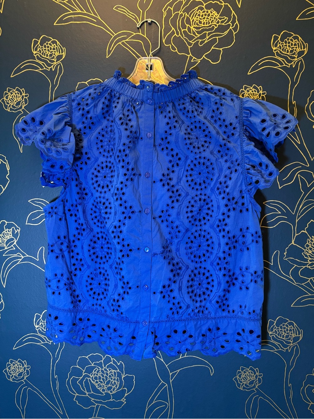 JENNIFER & GRACE blue eyelet FLUTTER SLEEVE embroidered top SIZE XL - Picture 2 of 4